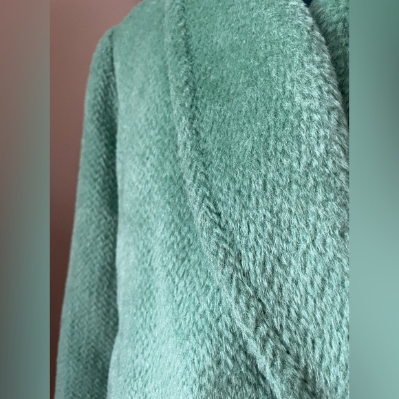 Fabiane De Coupe Kelly green soft textured jacket in women’s medium - Picture 5 of 9